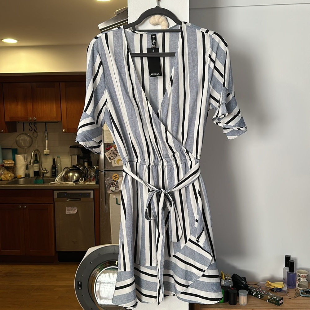 NWT Nasty Gal blue and white sleeved dress